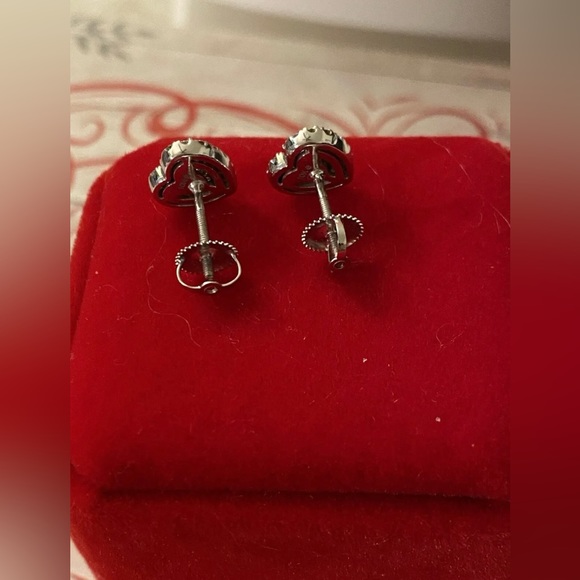 10k Real white gold Heart stud earrings with real 1/2 ct of diamond - Picture 8 of 12